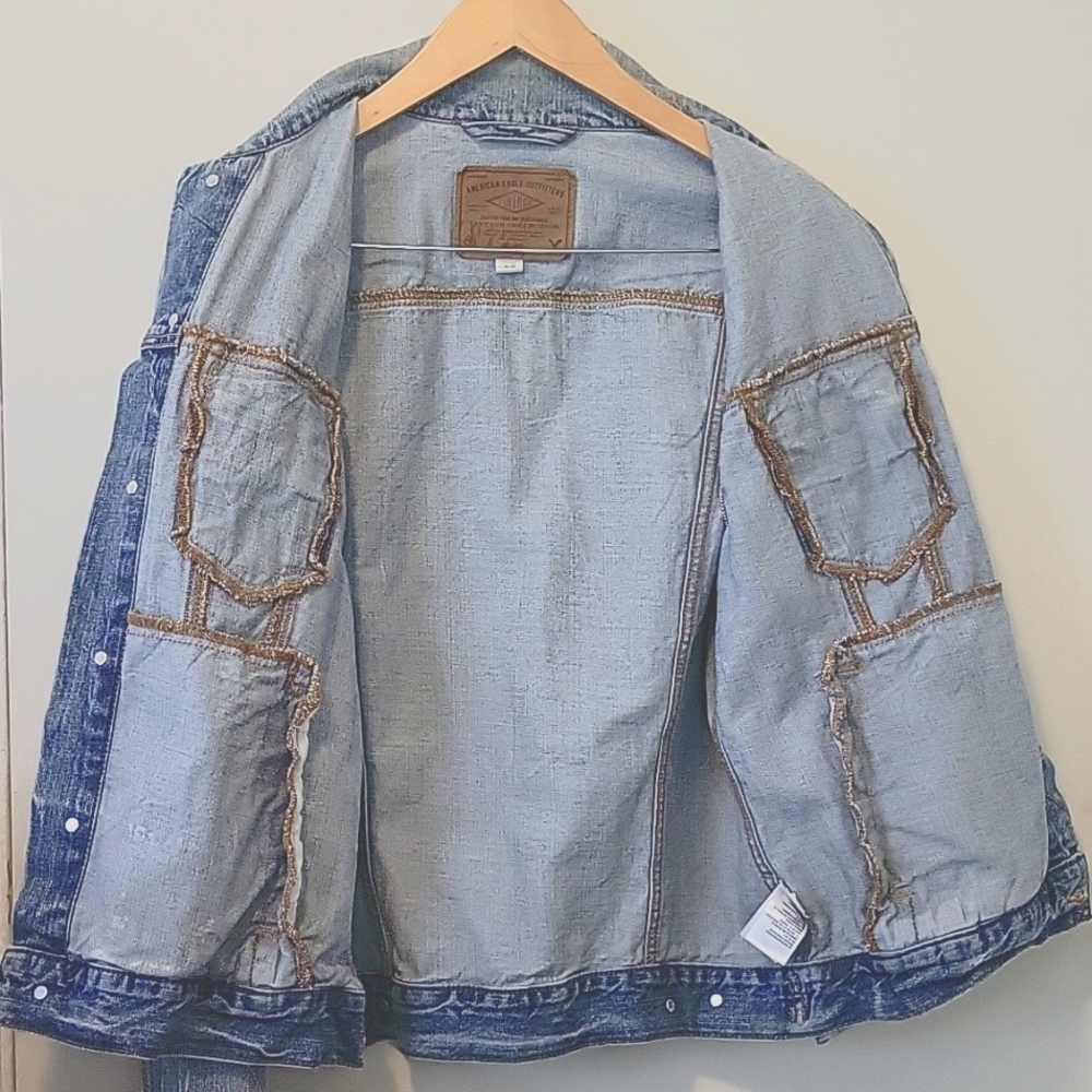 AE Denim Trucker Jacket - Picture 3 of 5